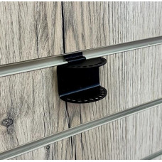 А501 Кронштейн для шапок на экономпанель, черный