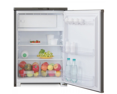 Однокамерный холодильник с морозильным отделением Бирюса M8